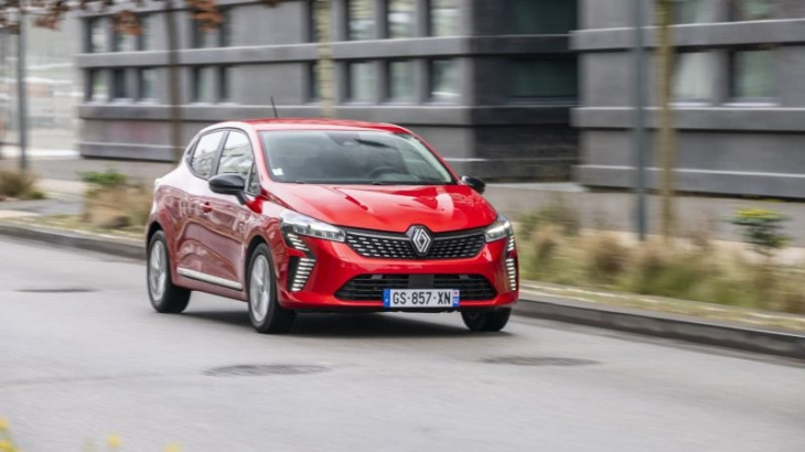 dacia, sandero, renault, clio, les clio et sandero sur le podium des ventes...en europe !