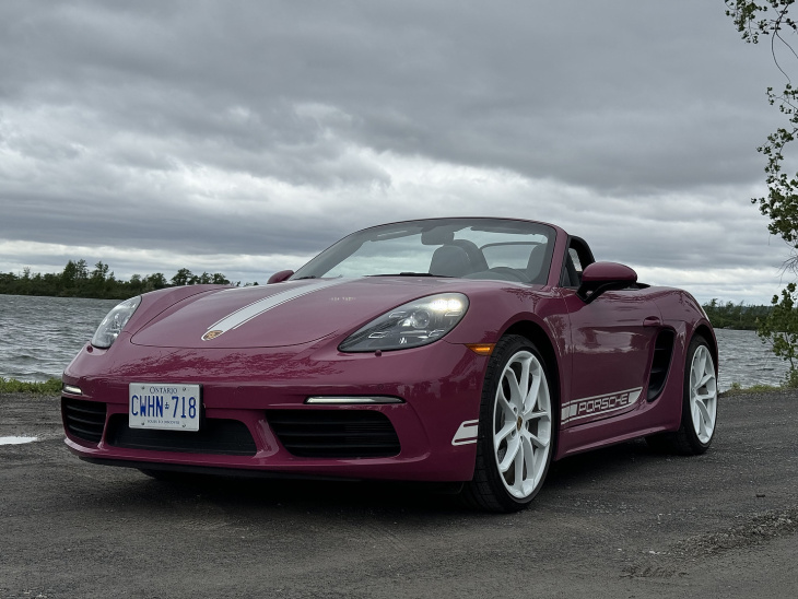 essai routier porsche 718 boxster 2024 : pour le simple plaisir de conduire