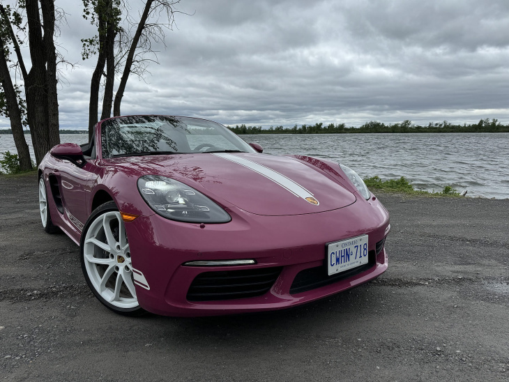 essai routier porsche 718 boxster 2024 : pour le simple plaisir de conduire