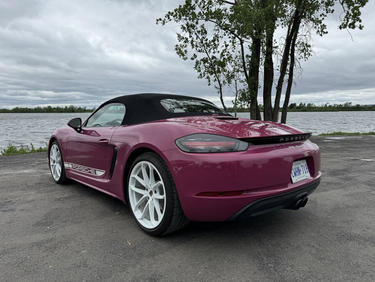 essai routier porsche 718 boxster 2024 : pour le simple plaisir de conduire