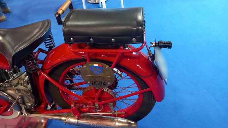 moto guzzi sport 14 de 1930 : les photos d'une deux-roues de rêve