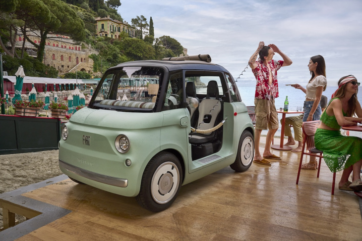 l’héritière des méhari et mini moke profite de l’été