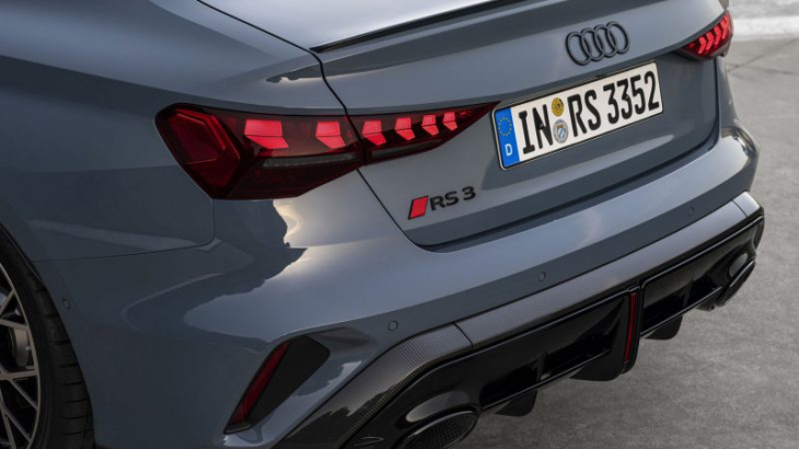 audi, audi rs3 2024 : photos et infos sur le restylage de la compacte de 400 ch