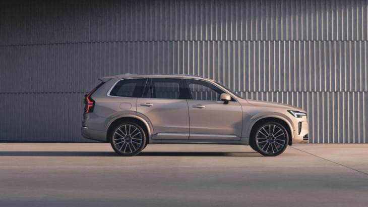 Nouveau Volvo XC90 2024 : le grand SUV thermique repart pour un tour !