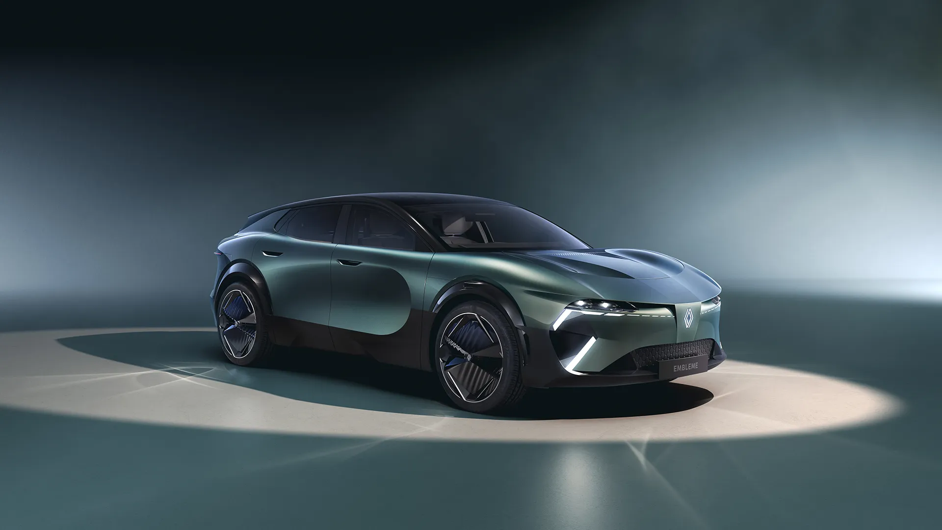 et si le concept renault emblème était en fait une alpine ?