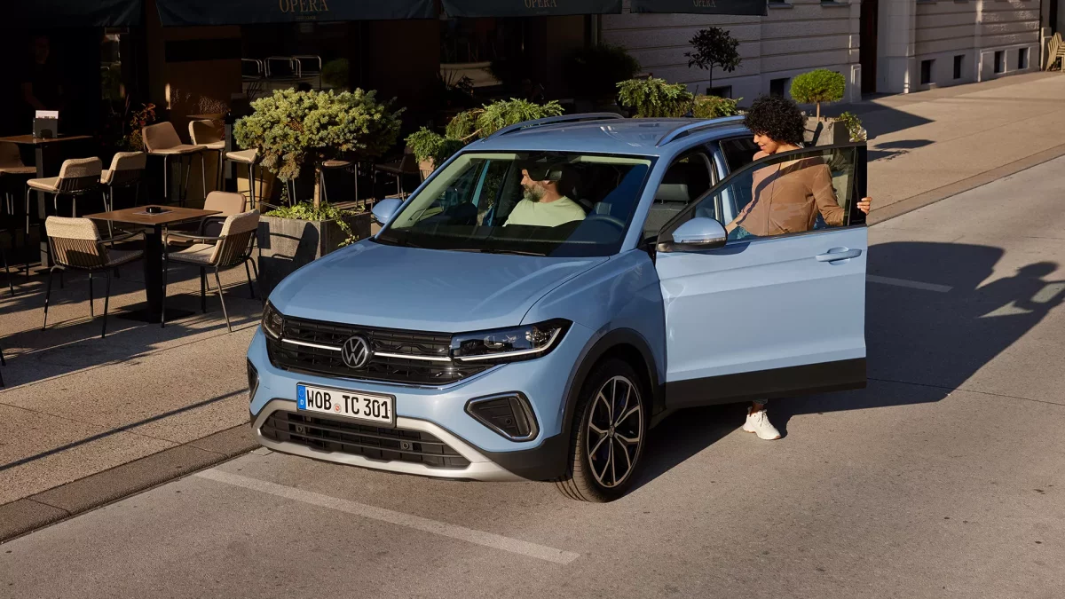 android, volkswagen t-cross 2024 ou renault captur e-tech : quel est le meilleur suv compact selon vos besoins ?