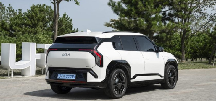 essai du nouveau kia ev3 : que vaut ce rival des renault scénic électrique et peugeot e-2008 ?