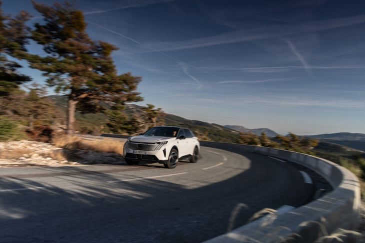 peugeot : excellente nouvelle pour le prix du 3008 électrique avec 700 km d’autonomie