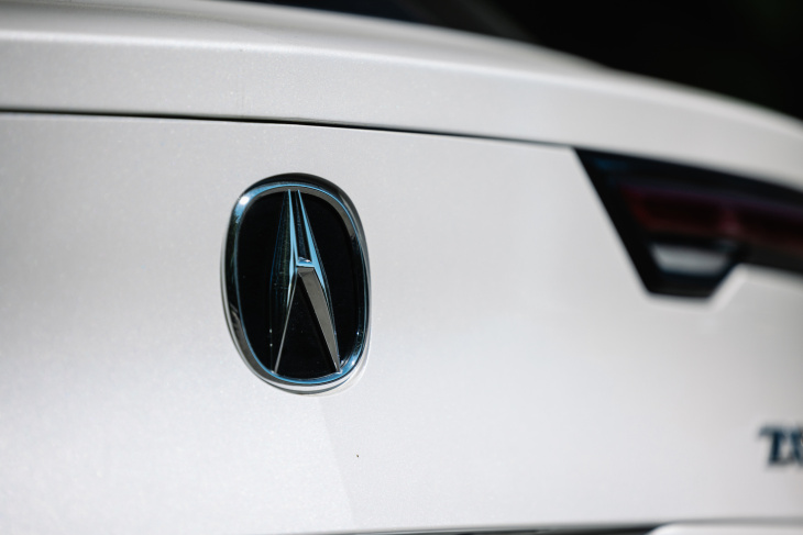 android, essai routier acura zdx 2024 : le vus électrique d’acura a un nom familier et une âme empruntée