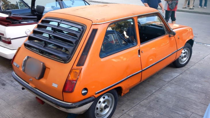 tl, la première renault 5 commercialisée : les photos d'une voiture aux multiples ressources