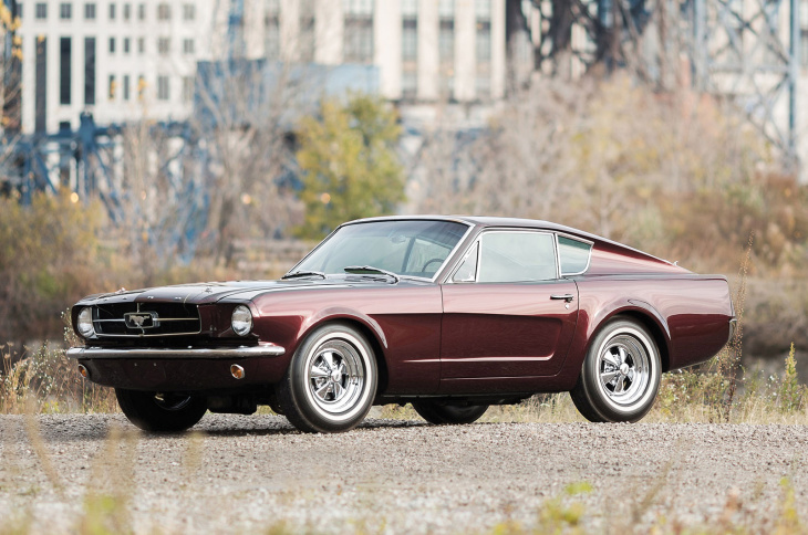 23 ford mustangs sauvages