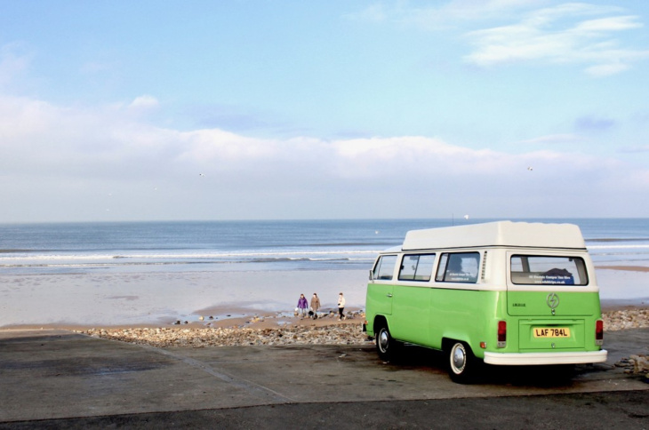 les camping-cars et caravanes électriques les plus cool pour vivre hors réseau