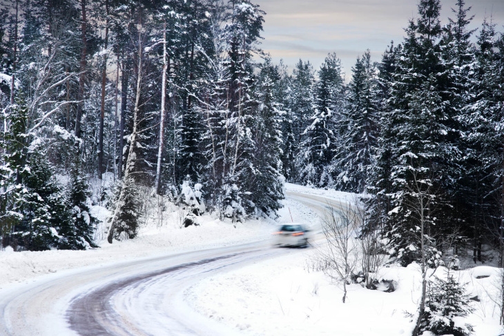 comment choisir les bons pneus d’hiver pour votre véhicule