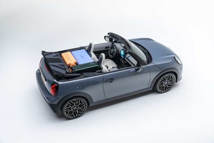 la nouvelle mini cabriolet est prête à faire tomber le toit et à faire tourner les têtes