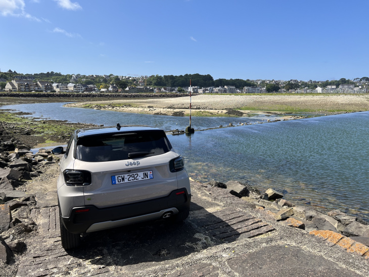 jeep avenger e-hybrid : au plus petit, au mieux ?