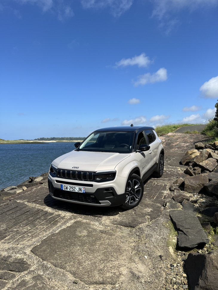 jeep avenger e-hybrid : au plus petit, au mieux ?