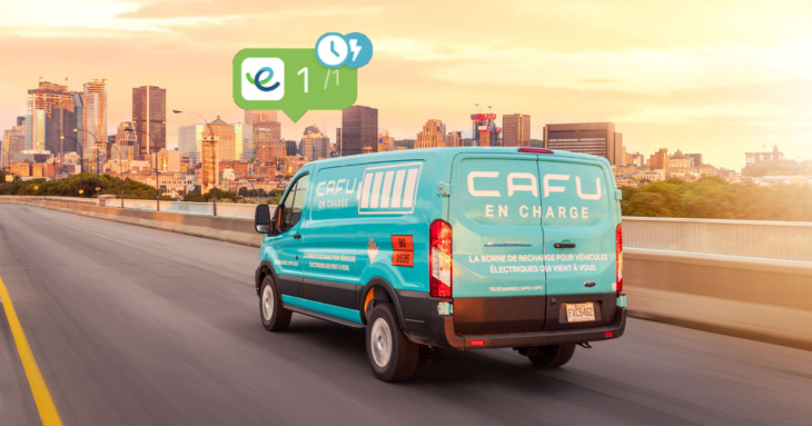 circuit électrique: un ford e-transit se déplace pour recharger votre véhicule électrique