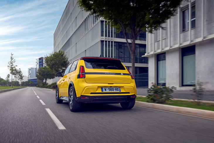 renault 5 e-tech electric : une rivale pour les e-208 et mini cooper e