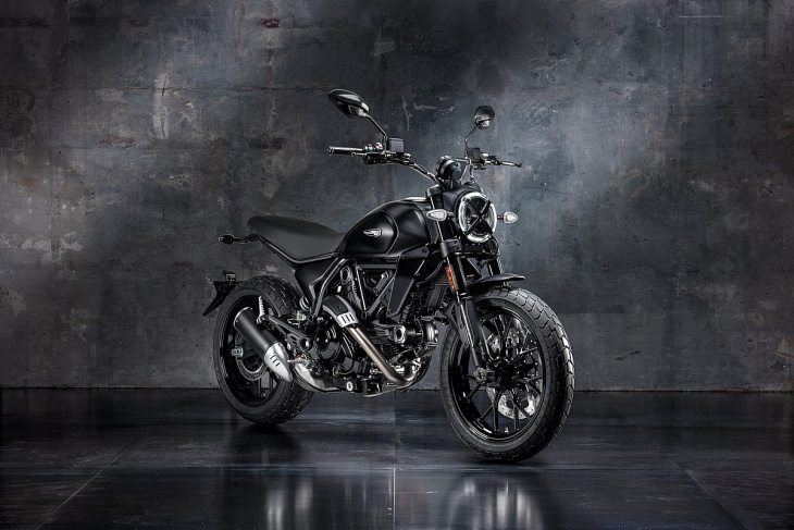 scrambler, ducati, ducati scrambler icon dark et full throttle 2025 : le pays de la joie s'assombrit