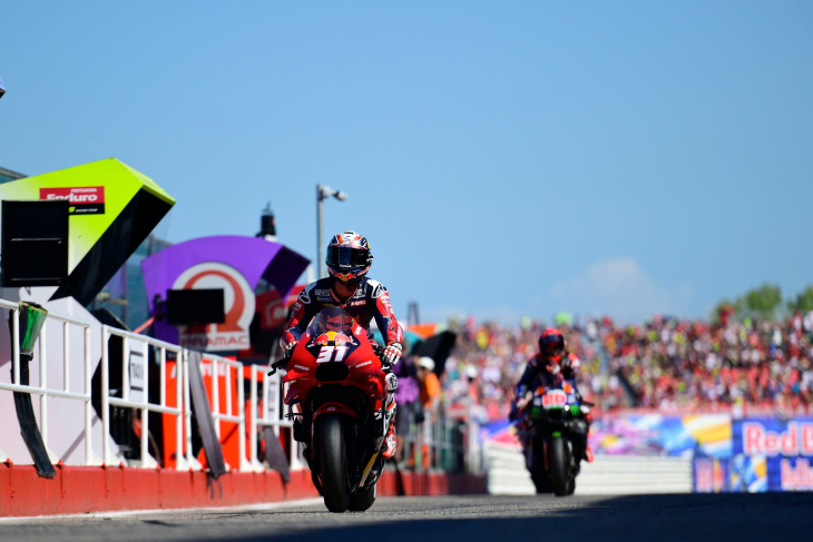 MotoGP - Grand Prix du Japon 2024 : Bagnaia remporte la course devant Martin et Marquez ! Acosta chute une nouvelle fois...