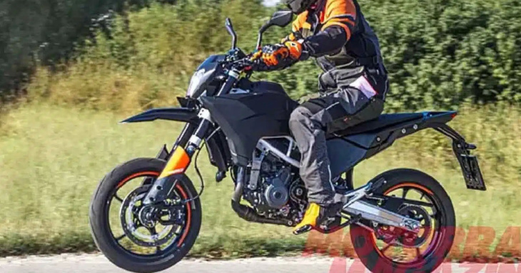 KTM 390 SMC R : voici les premières images