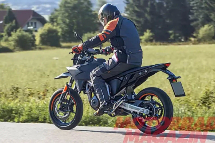 ktm 390 smc r : voici les premières images