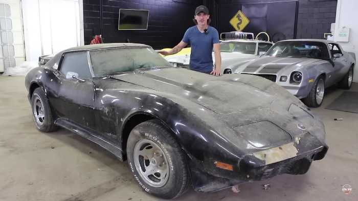 corvette 1976 abandonné pendant 15 ans révèle un potentiel surprenant après avoir été récupéré et nettoyé