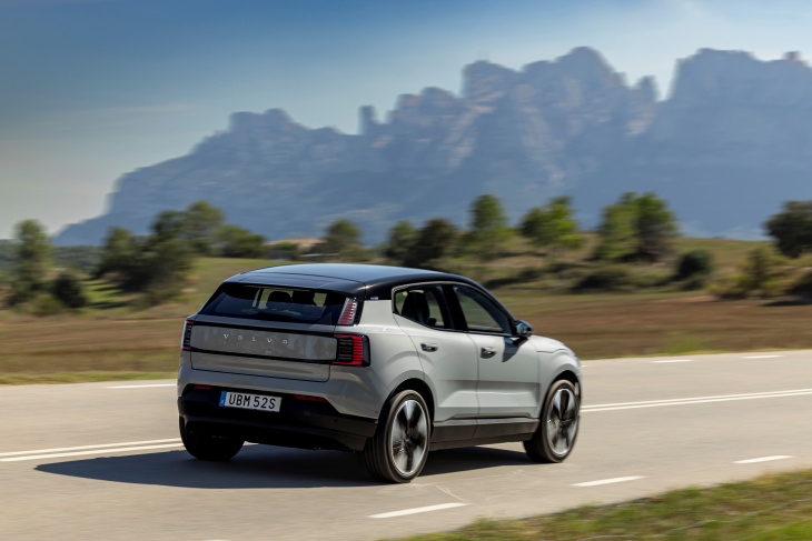 ex30, volvo, android, que vaut le volvo ex30 premier prix ?