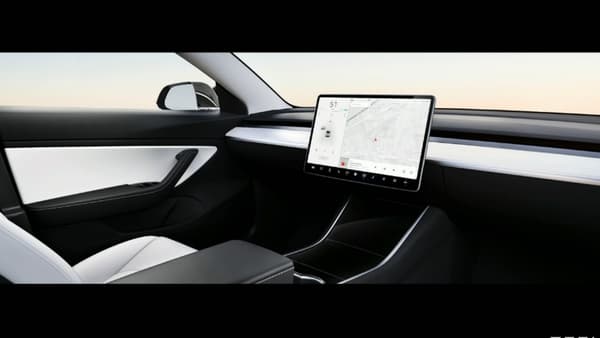 tesla robotaxi: que faut-il attendre de la présentation d'elon musk?