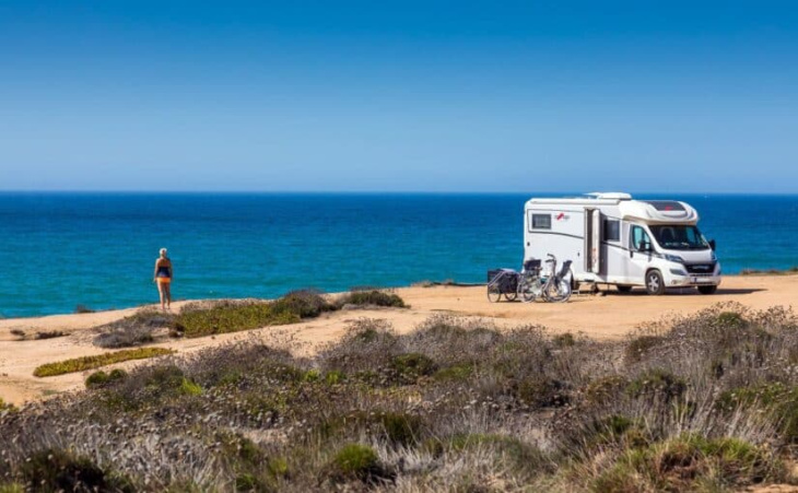 c’est quoi le plaisir du camping-car : nous interviewons 6 équipages, et leurs réponses sont enthousiasmantes !