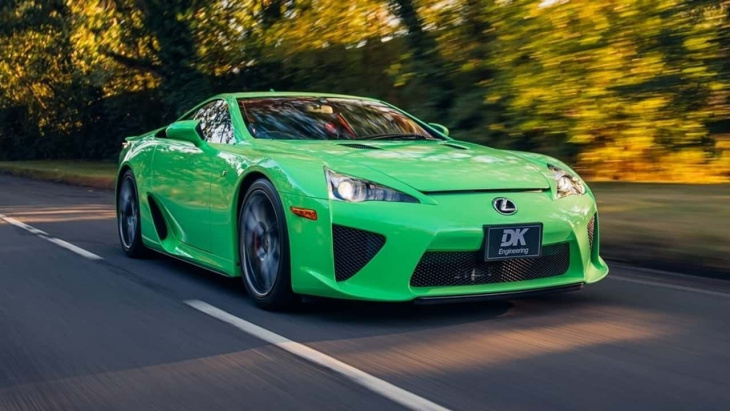 cette superbe lfa verte est à vendre