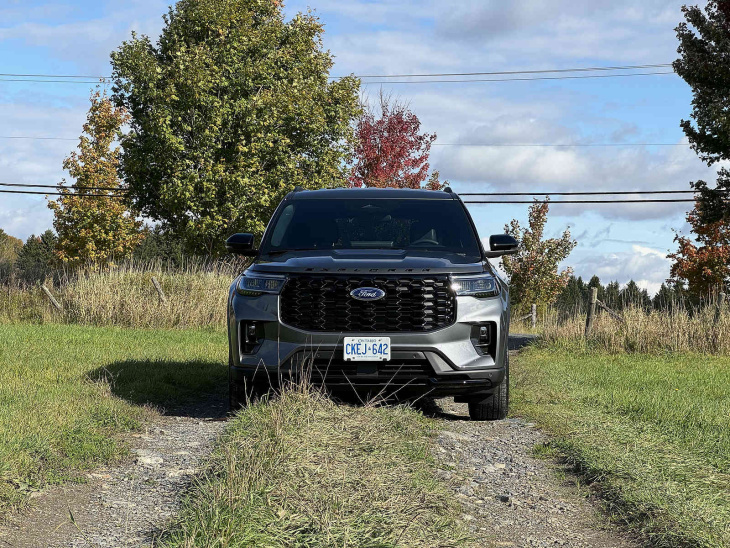 premier essai ford explorer 2025 : un nouvel intérieur change presque tout pour le grand-père des vus