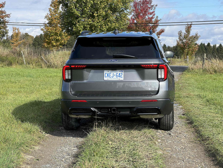 premier essai ford explorer 2025 : un nouvel intérieur change presque tout pour le grand-père des vus