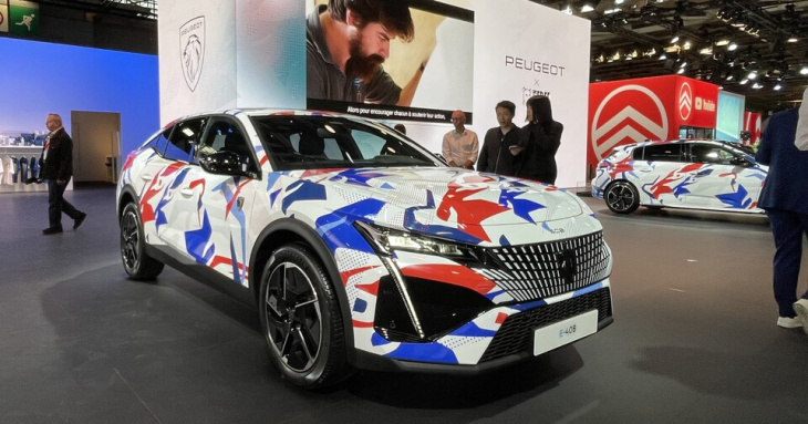 La Peugeot E-408 fait sa première apparition lors du Mondial de l’auto 2024