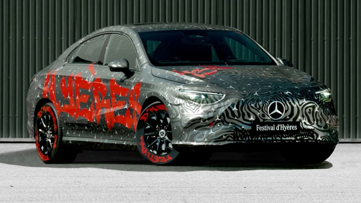 mercedes montre le coupé cla électrique presque sans camouflage