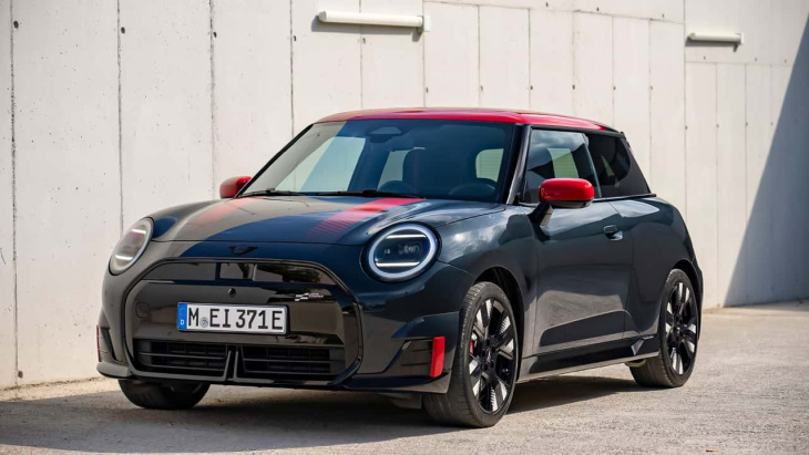 voici la nouvelle mini john cooper works électrique