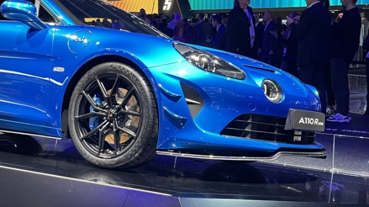 alpine a110 r ultime : le prix complètement délirant de la sportive française de 325 chevaux !