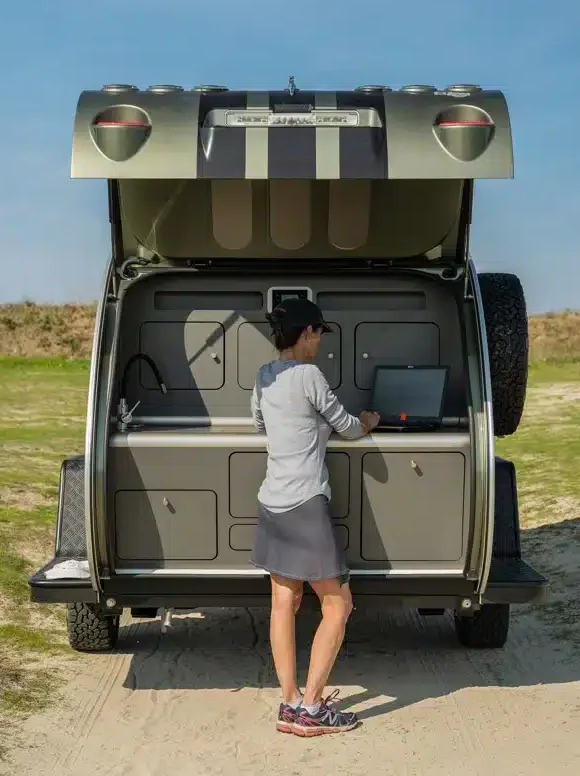 tiptop : la mini-caravane teardrop haut de gamme made in bretagne