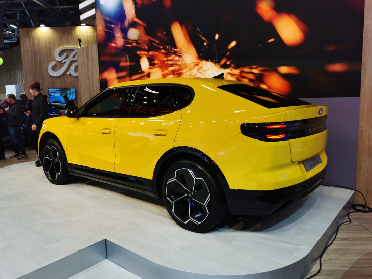 mondial auto 2024, capri 2, ford, capri, android, ford capri : le coupé se fait suv - en direct du salon de paris 2024