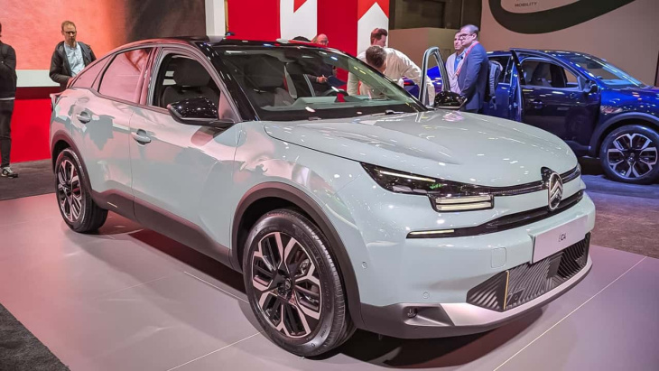 citroën c4 et c4 x 2024 : restylage surprise au mondial de l'auto de paris