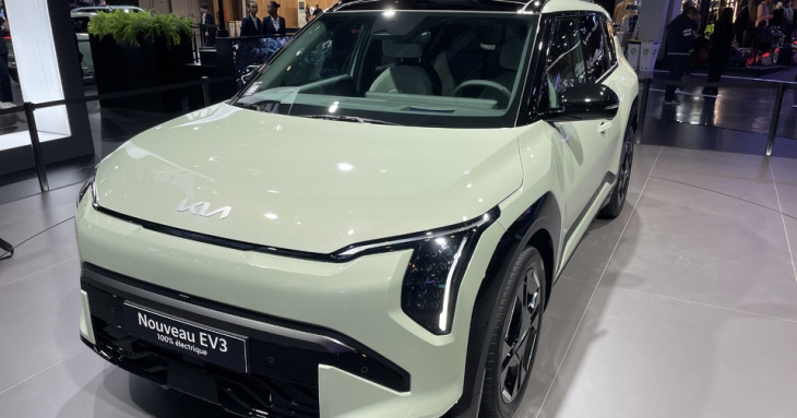 Le Kia EV3 est petit mais gonflé - En direct du salon de Paris 2024