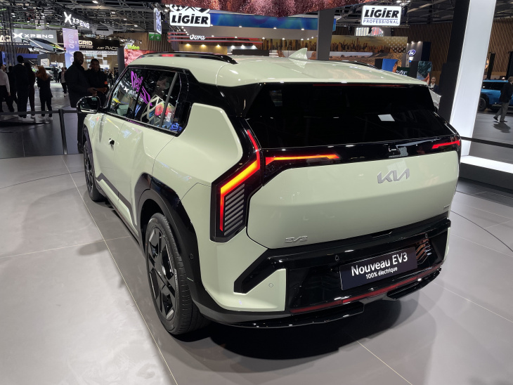 mondial auto 2024, le kia ev3 est petit mais gonflé - en direct du salon de paris 2024