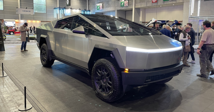 Mondial de l'Auto de Paris - Tesla Cybertruck : une détermination inoxydable !