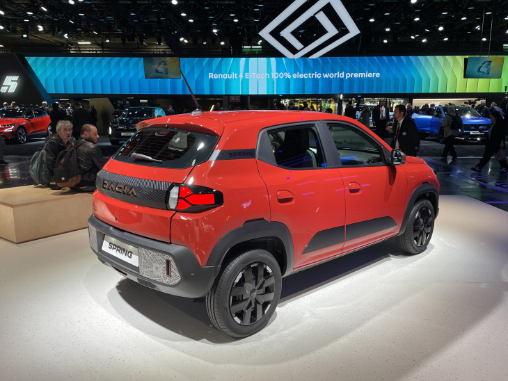 spring, dacia, mondial auto 2024, dacia spring : elle doit résister à la citroën e-c3 - en direct du mondial de paris