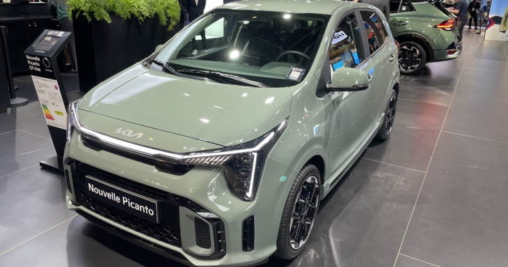 La Kia Picanto restylée est entourée de SUV électriques au Mondial de l'auto de Paris 2024