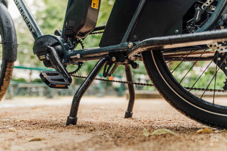 microsoft, on a testé le peugeot e-longtail, un excellent vélo électrique familial qui passe les vitesses à votre place