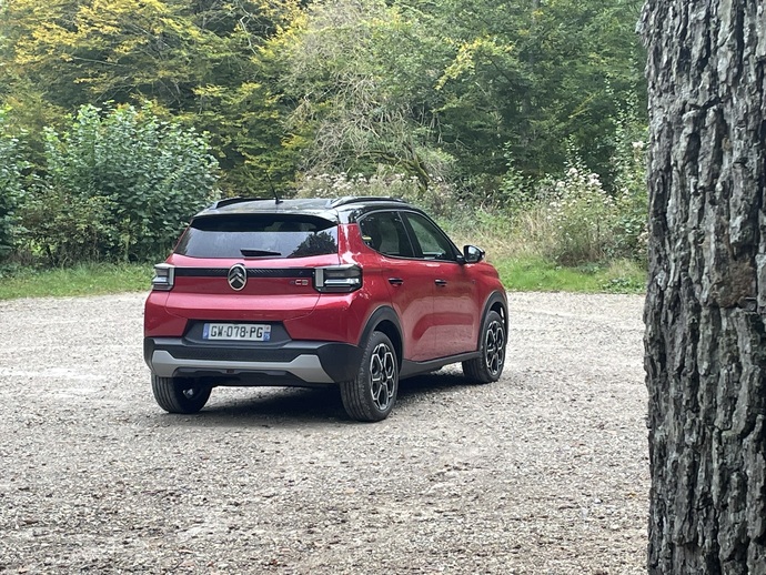 Citroën ë-C3 vs Dacia Spring: le cheap, c'est chic