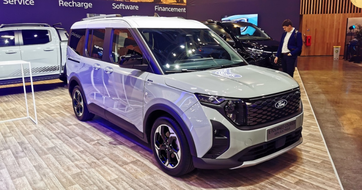 Le Ford Tourneo Courier passe à l'électrique avec une autonomie... inconnue - En direct du salon de Paris 2024