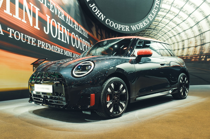 tous les nouveaux ve dévoilés au salon de l'automobile de paris